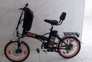 אופניים חשמליות מדגם b&w למכירה
