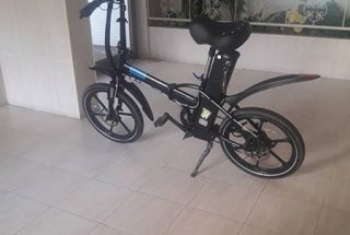 אופניים חשמליים איטלווין של מגנום למכירה במצב מעולה